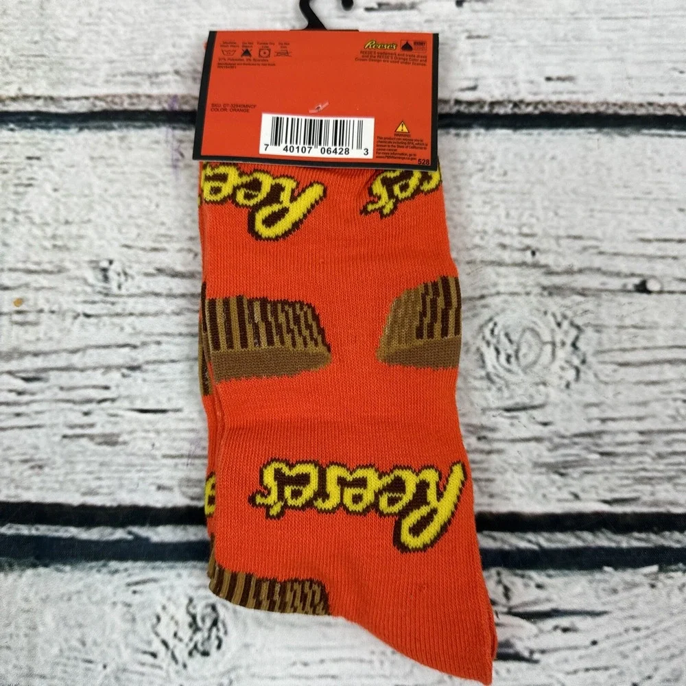 Reese's Socks 🆕 Crew One Pair Men's Shoe [Size‎ 6-12] Orange Novelty
